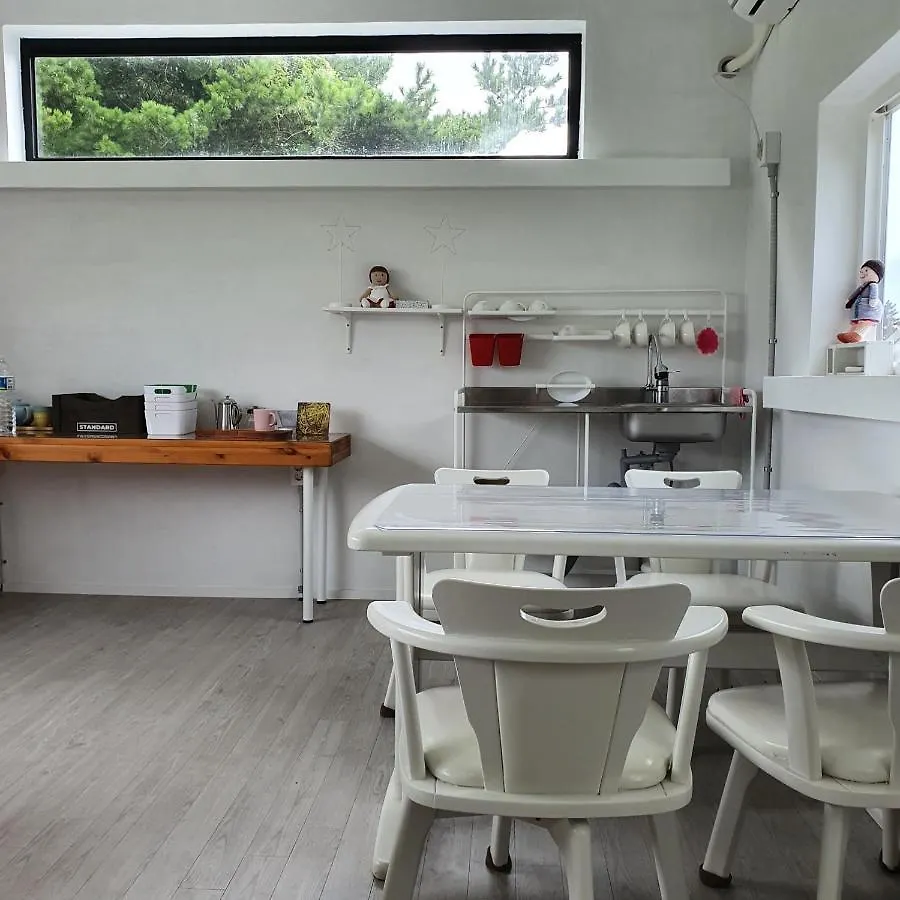 فندق مبيت وإفطار مبيت وإفطار Jeju Damda